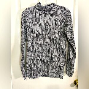 Athleta LongSleeve stretchy top